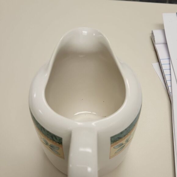 Pfaltzgraff French Quarter Cream and Sugar Dishes - Picture 6 of 7